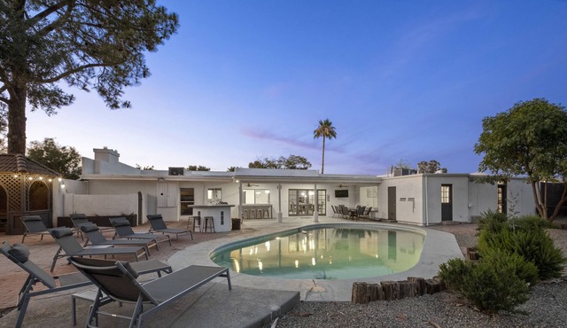 Delcoa | Free Heated Pool | Great For Groups