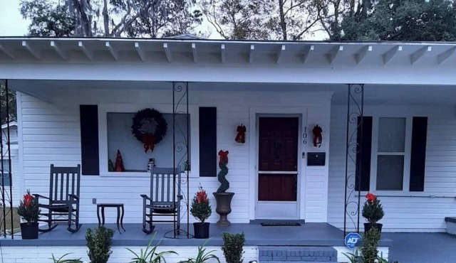 Delia's River Retreat: Charming 3 Bedroom Cottage in St. Marys, Georgia
