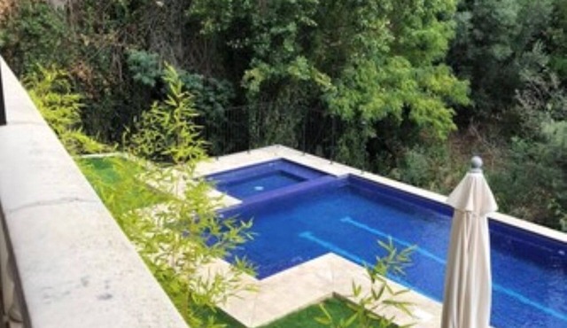 Delightful 5 Bed Villa 200m from Stunning Beach and Botanical Gardens