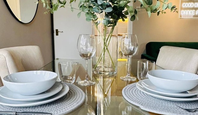 Delightful 1-bed Apt with Free Parking and Wi-fi