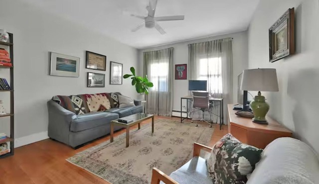 Delightful 1-bedroom apartment with AC in vibrant Boston