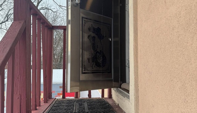 Delightful 1-bedroom house with AC in vibrant Flushing