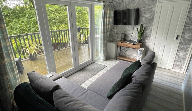 Delightful 2 Bedroom Welsh Chalet, situated between Snowdonia and Caernarfon.