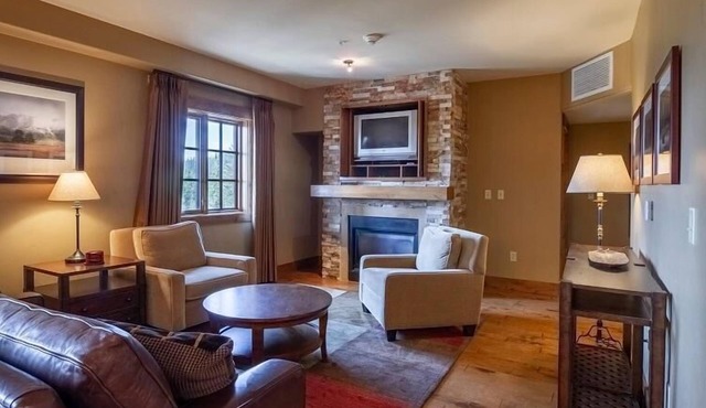 Delightful 2 BR Condo with Fireplace and Patio