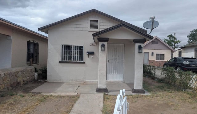 Delightful 2-room home off the I-10