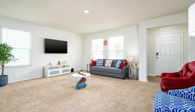 Delightful 3 BD/2.5 BA*Randolph AFB* Fort Sam Houston*Riverwalk*Downtown SA*