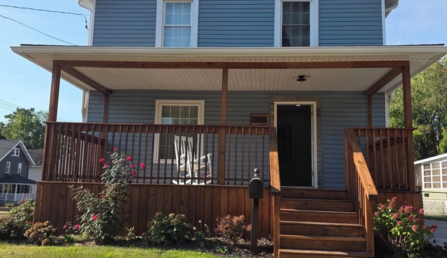 Delightful 3-bedroom house in Cuyahoga Falls
