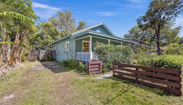 Delightful 3-bedroom house in downtown Gainesville