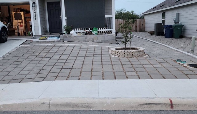 Delightful 3-bedroom house with AC in San Antonio.