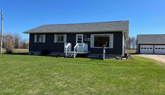 Delightful 3-bedroom house in Germfask Michigan, centrally located in the U.P.