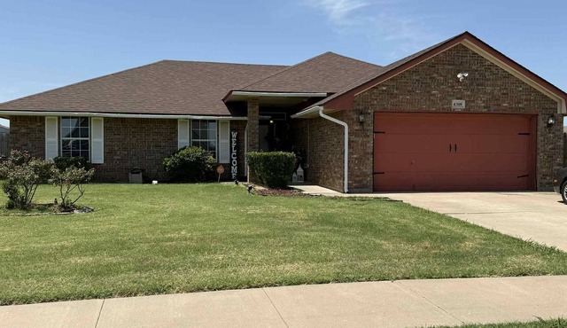 Delightful 3-bedroom house with AC in Lawton