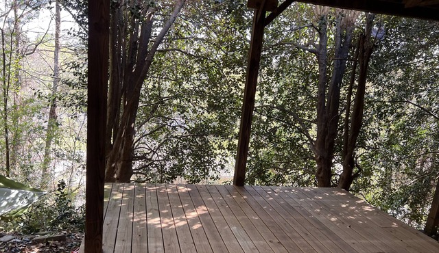 Delightful 3 BR Condo Centrally Located. Perfect for Extended Stays