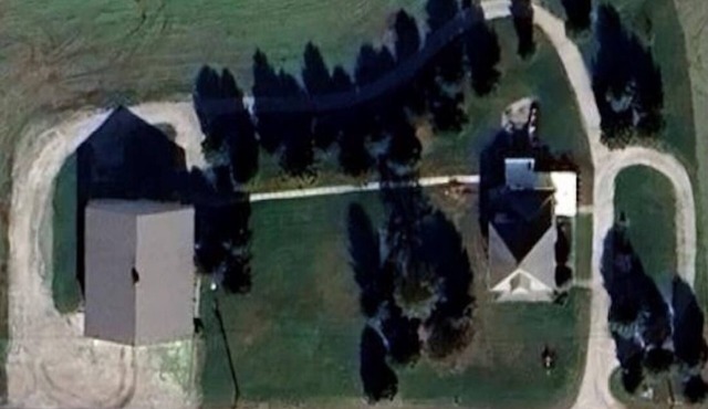 Delightful 4 bdrm Farmhouse and 1 bdrm Barnsuite near Turkey Run State Park