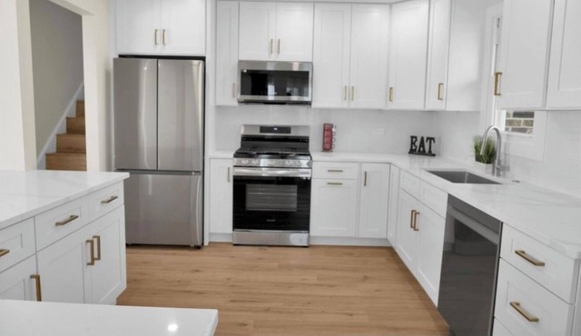 Delightful 4-bedroom house with AC in Tinley Park