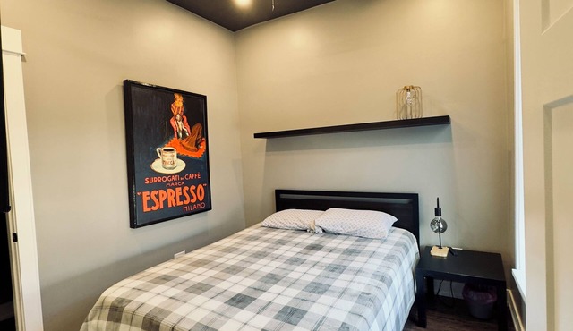 Delightful 4-bedroom apartment in Chicago with AC