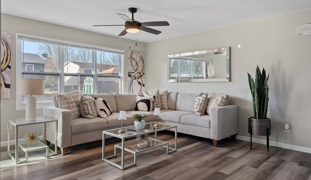 Delightful 5-bedroom house in lovely Decatur IL with AC, WiFi