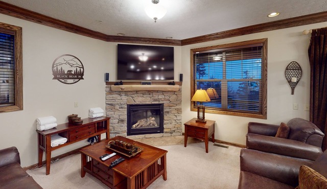 Delightful 6BR Townhome with Private Hot Tub by RedAwning