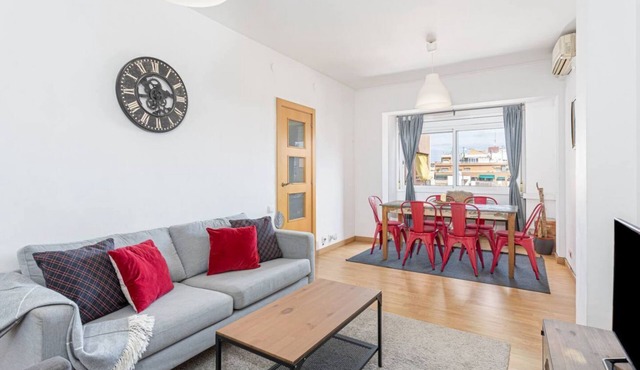 Delightful and Modern design apartment, fully equipped.