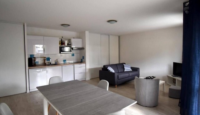 Delightful apartment with terrace and swimming pool in Grandcamp-Maisy