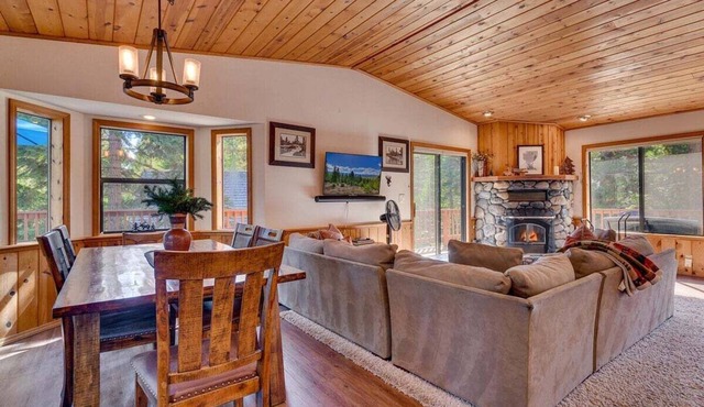 Delightful Cabin in Carnelian Bay