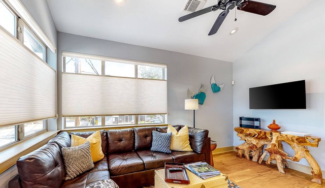 Delightful cottage in eclectic neighborhood with W/D, downtown views, & parking