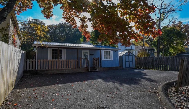 Delightful cottage with WiFi in La Vale