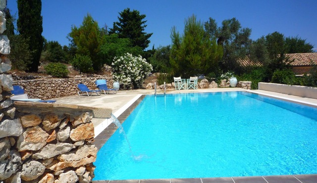 Delightful country villa, private pool, near sea , peaceful Skinaria , Zante.