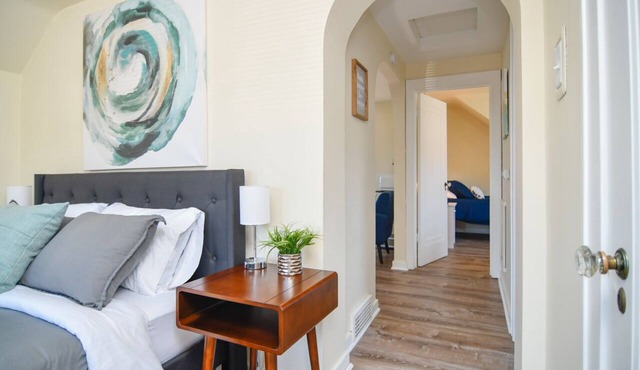 Delightful Duplex on 29th St Upper
