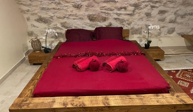 Delightful earth room 20 minutes from Paris