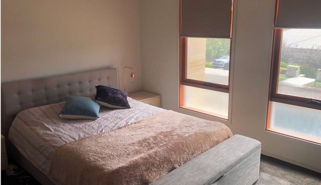 Delightful family house opposite a reserve and 20 mins to the city and beaches.