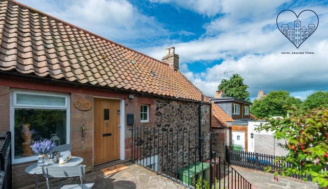 Delightful Garden Upper Cottage in Oldhamstocks