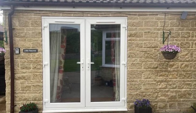 Delightful Garden Apartment, Nr Bath, UK