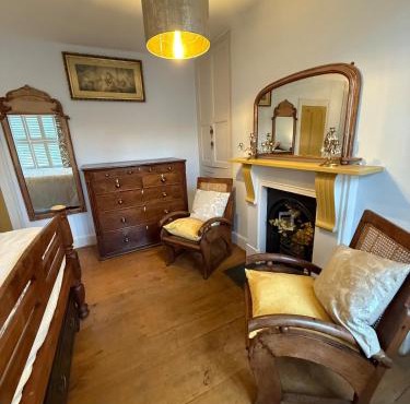 Delightful Georgian terrace house