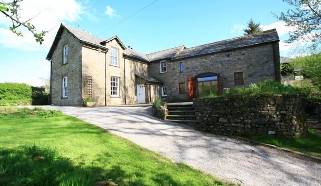 Delightful holiday home offers views over Dentdale with Whernside