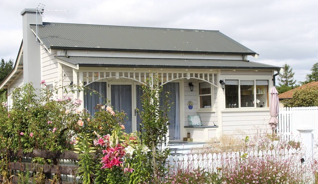 Delightful home away from home.comfortable, warm and beautiful gardens.