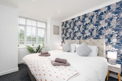 Delightful House with Garden