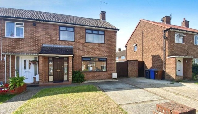 Delightful-Ipswich-4 Bed-SelfCatering-Parking-Wifi