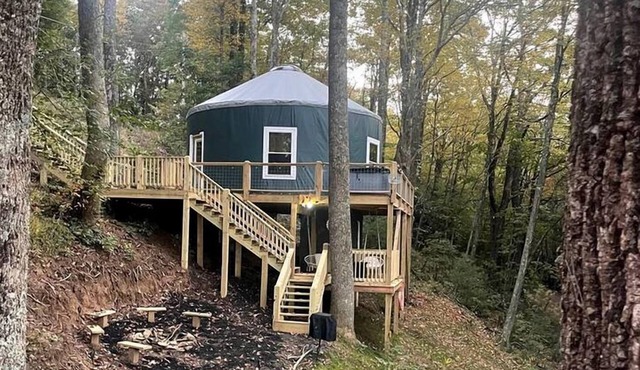 Delightful Lofted Yurt Beautifully Design with Jacuzzi and Private Deck in Virginia