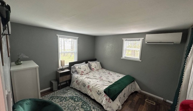 Delightful mobile home with WiFi in charming Arlee