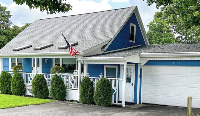 Delightful, newly renovated, 3 bedroom cape in a charming country setting