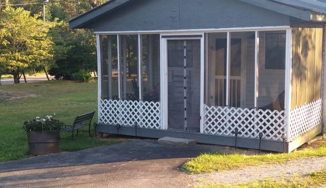 Delightful, pet friendly 1-bedroom apartment in beautiful Sewanee