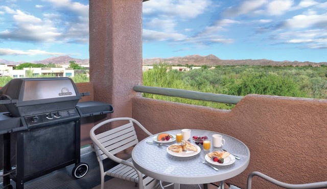 Delightful Resort Near Santa Catalina Mountains!