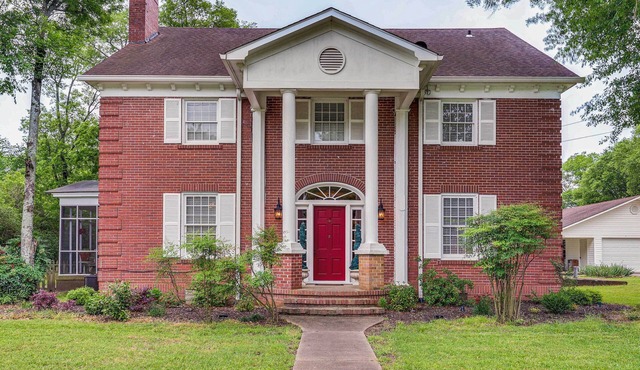 Delightful Retreat w/Fireplace + Large Yard!