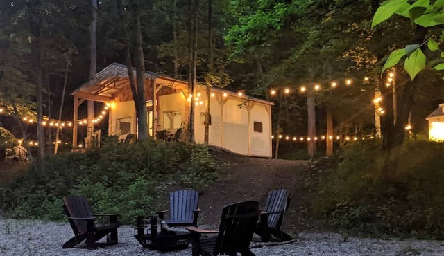 Delightful Stays in Wooster, Ohio, in Cozy Safari Tent Rental