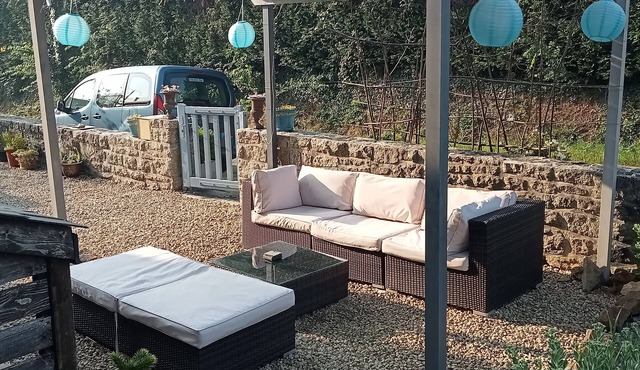 Delightful stone house, 3-bedroom with WiFi in Plumaudan near Dinan