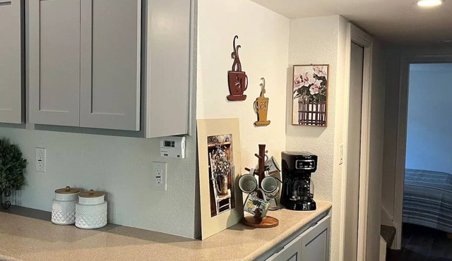 Delightful tiny home surrounded by the woods.