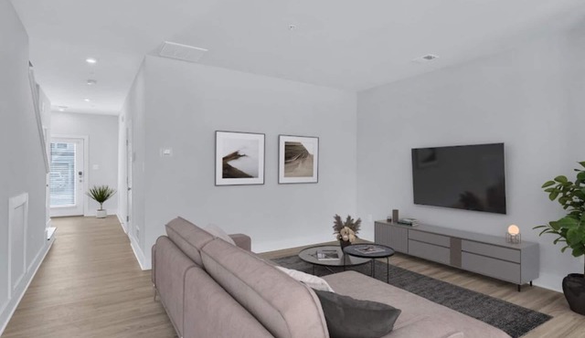 Delightful townhome with AC in Waldorf - 3 bedrooms available