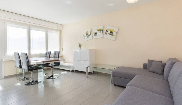 Delightful two-bedroom apartment in residential neighborhood, Savosa - GIRASOLE