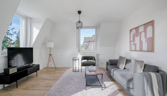 Delightful Wipkingen 2BR w/Private W/D, nr Tram, by Blueground