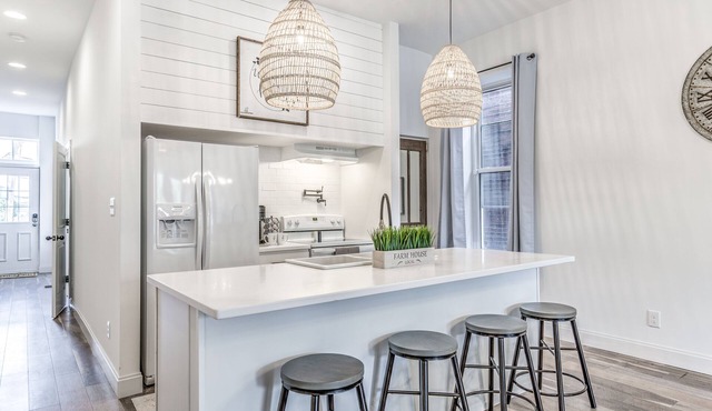 Delightfully Redesigned Home - JZ Vacation Rentals